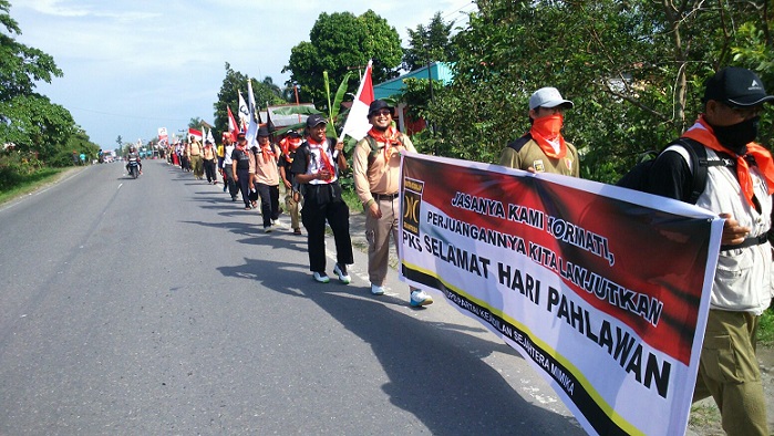 Peringati Hari Pahlawan, PKS Mimika Gelar Long March Keliling Kota Timika