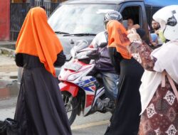 Wujudkan Ramadhan Bulan Berbagi dan Melayani, PKS Kota Jayapura Salurkan 2000 Takjil